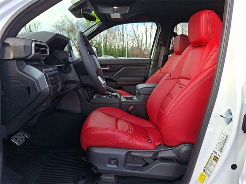 Certified 2024 Toyota Tacoma TRD Sport image 12