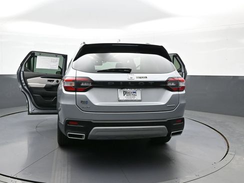 Used 2024 Honda Pilot Touring image 49