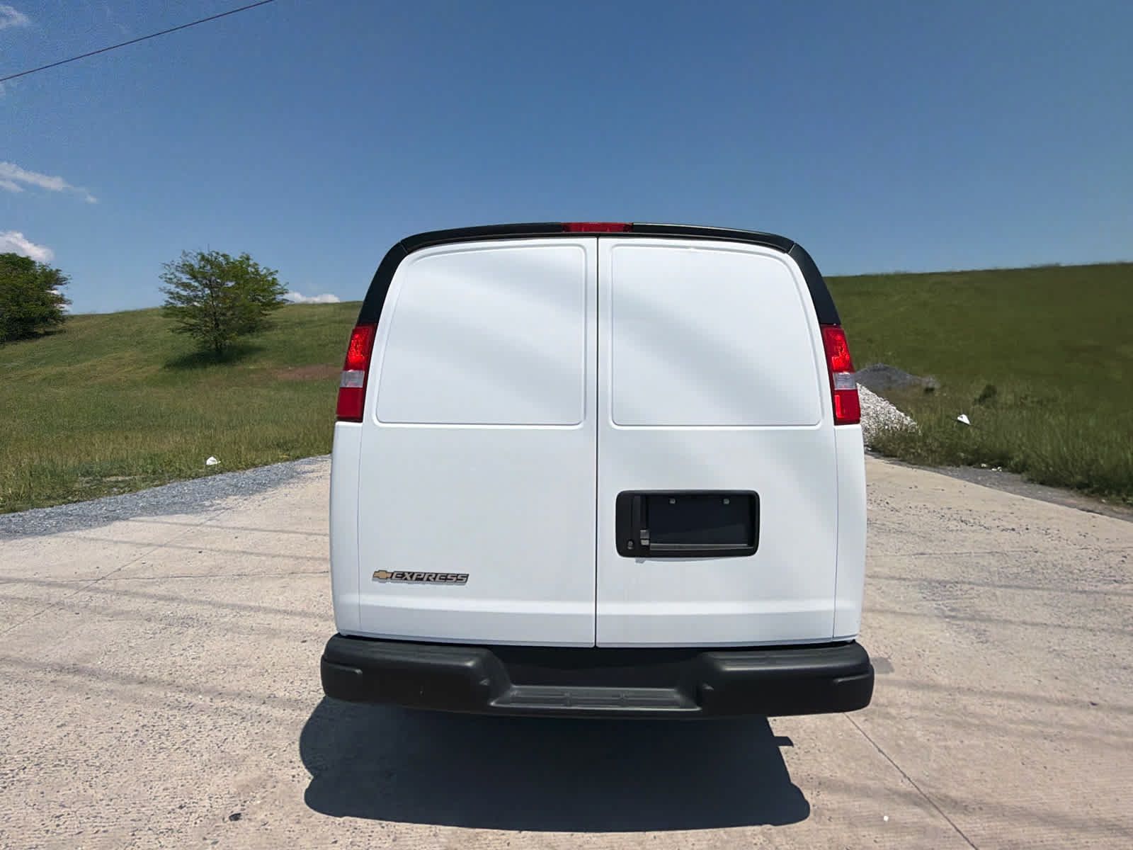 New 2025 Chevrolet Express 3500 w/ Driver Convenience Package RWD image 7