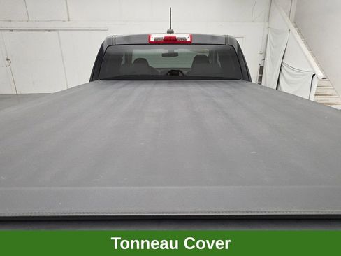 Used 2021 Chevrolet Colorado W/T w/ WT Convenience Package RWD image 44