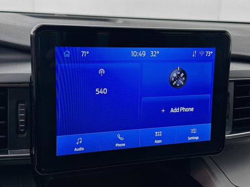 Used 2023 Ford Explorer XLT w/ Equipment Group 202A image 21