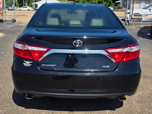 Used 2015 Toyota Camry XLE FWD image 4