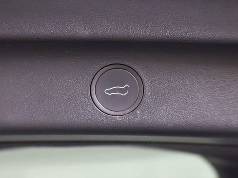 Used 2023 Tesla Model Y Long Range image 62