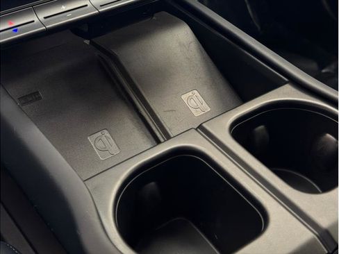 Used 2023 Fisker Ocean Extreme image 15