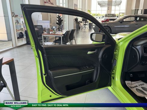 Used 2023 Dodge Charger Scat Pack image 9