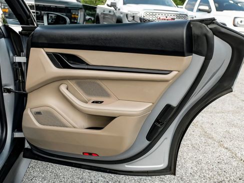 Used 2022 Porsche Taycan RWD image 47