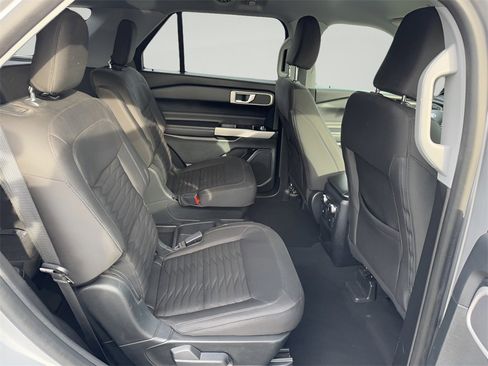 Used 2021 Ford Explorer XLT w/ Class III Trailer Tow Package image 17