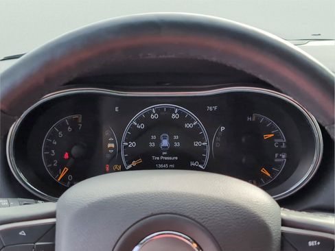 Used 2021 Jeep Grand Cherokee Limited image 22