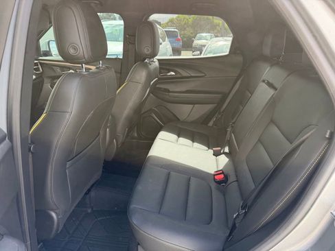 Used 2024 Chevrolet TrailBlazer ACTIV w/ Convenience Package AWD/4WD image 5