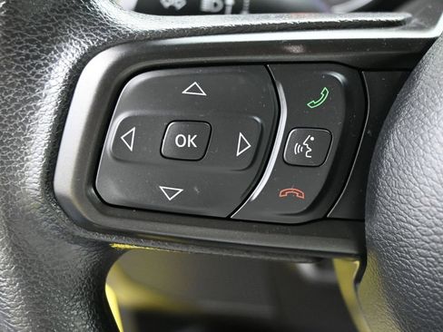 Used 2023 Jeep Gladiator Sport image 14