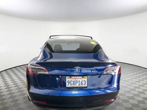 Used 2023 Tesla Model 3 Standard Range image 6