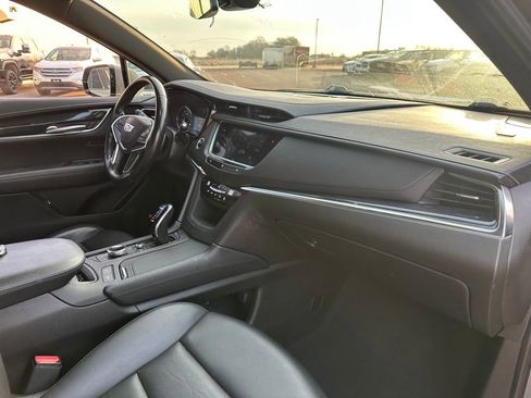Used 2021 Cadillac XT5 Premium Luxury image 30