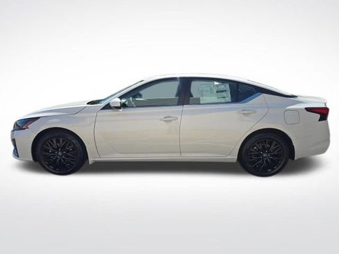 New 2026 Nissan Altima 2.5 SV w/ SV Special Edition Package FWD image 3
