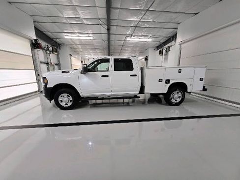 Used 2024 RAM 2500 Tradesman AWD/4WD image 9