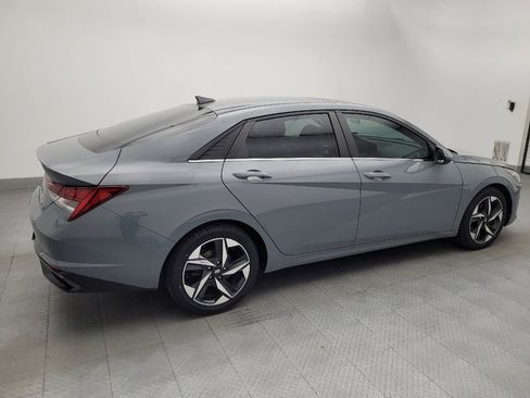 Used 2022 Hyundai Elantra Limited w/ Cargo Package FWD image 10