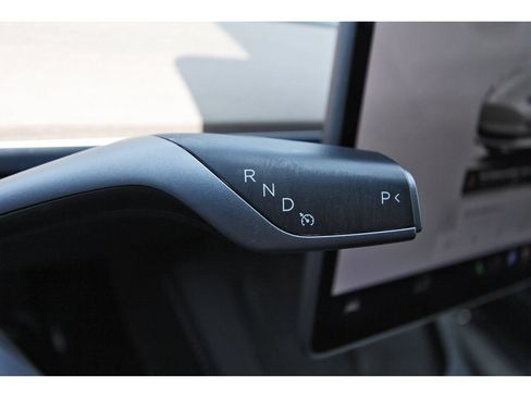 Used 2023 Tesla Model 3 Standard Range RWD image 12