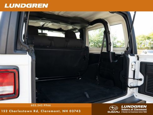 Used 2019 Jeep Wrangler Sport image 16