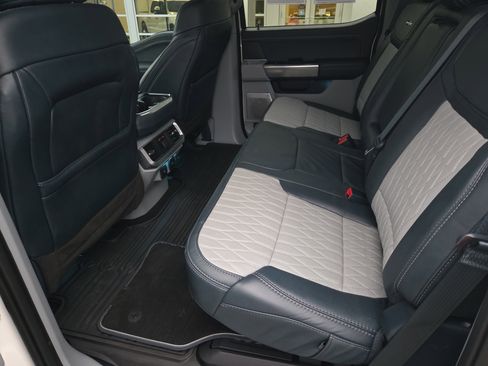 Used 2023 Ford F150 Limited image 13