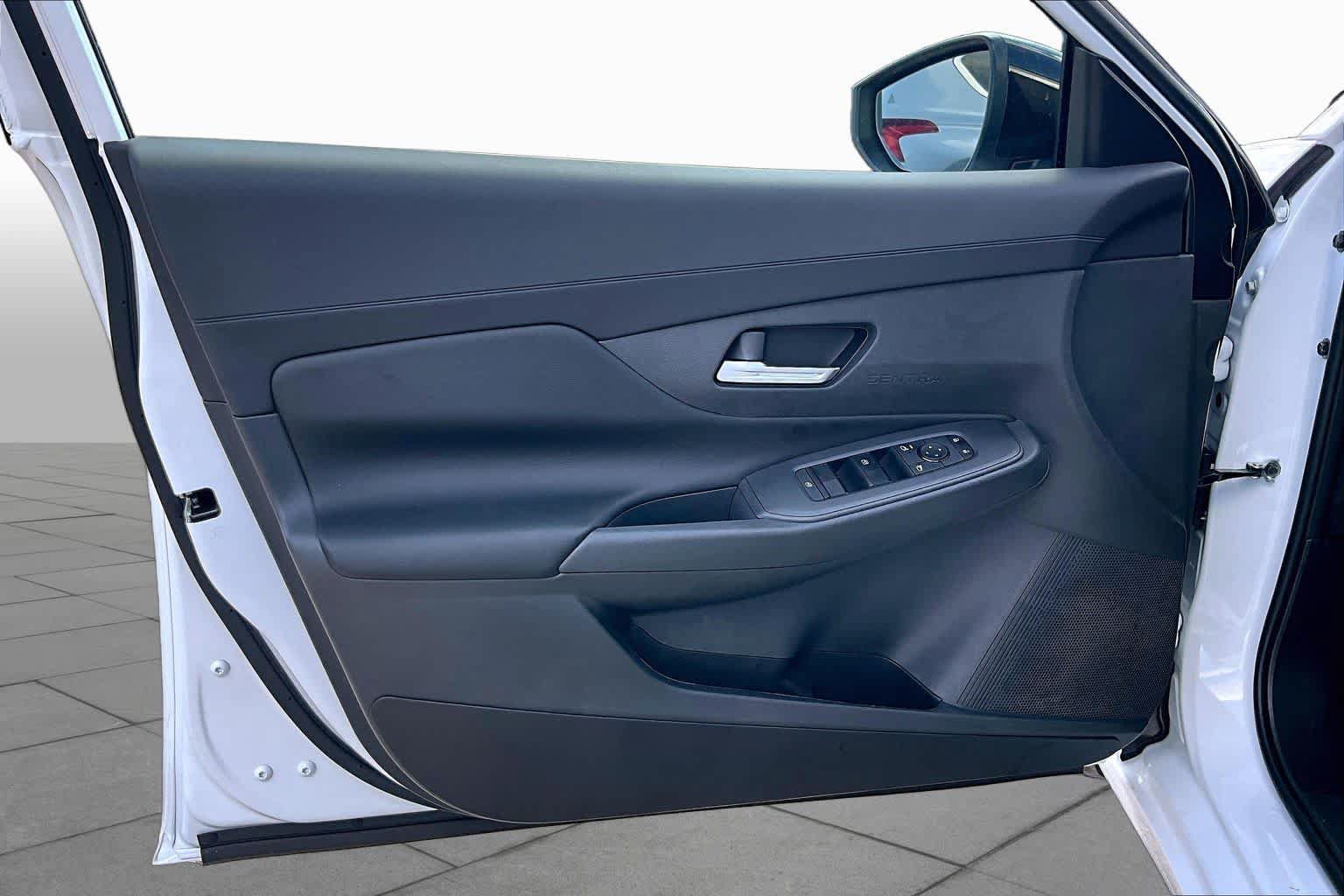 New 2027 Nissan Sentra SV w/ Floor Mat Package FWD image 10