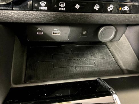 Used 2022 Mitsubishi Outlander SE FWD image 15