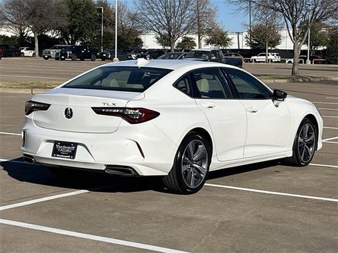 Used 2024 Acura TLX w/ Technology Package image 4