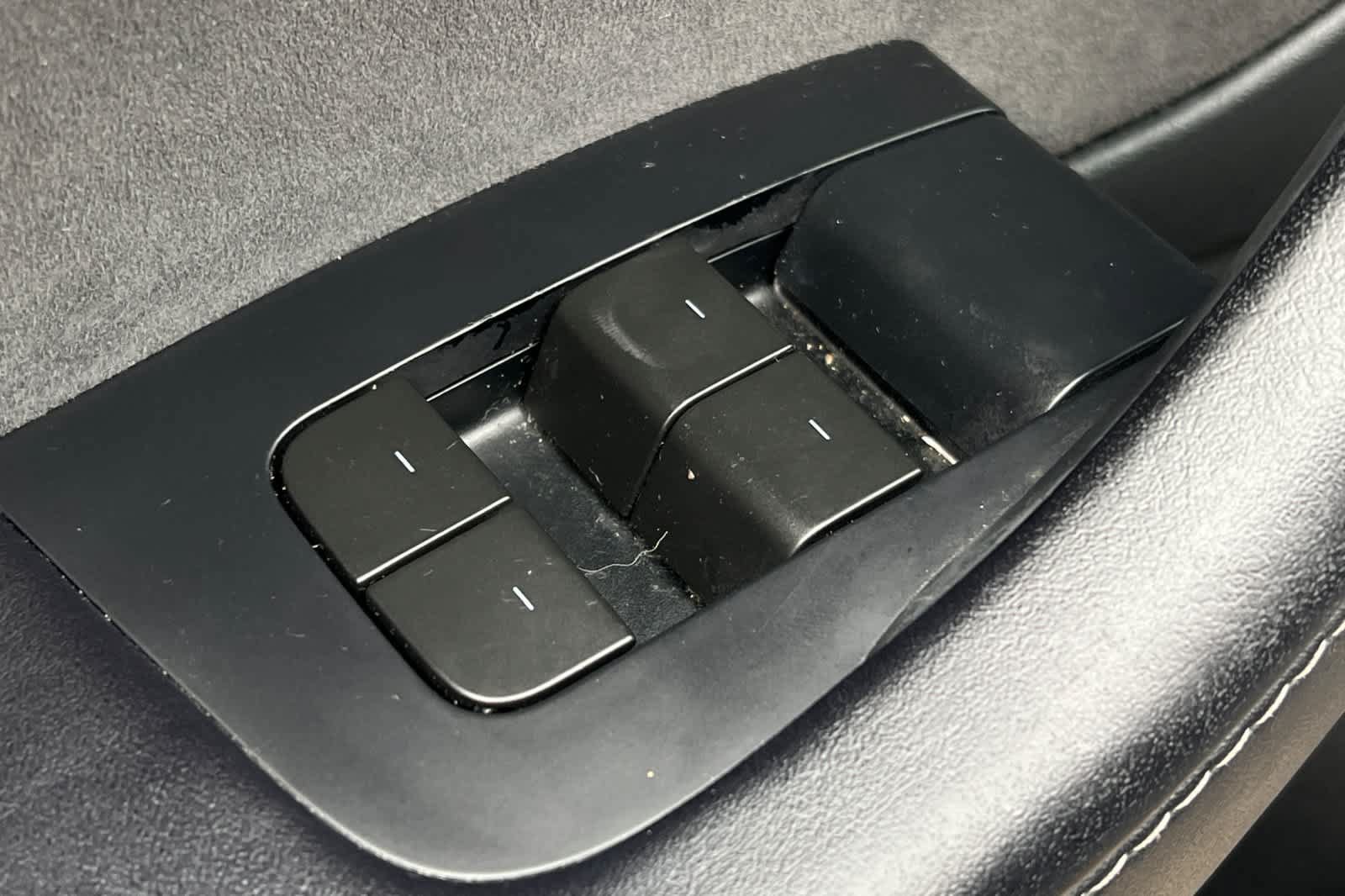 Used 2023 Tesla Model 3 Standard Range RWD image 13