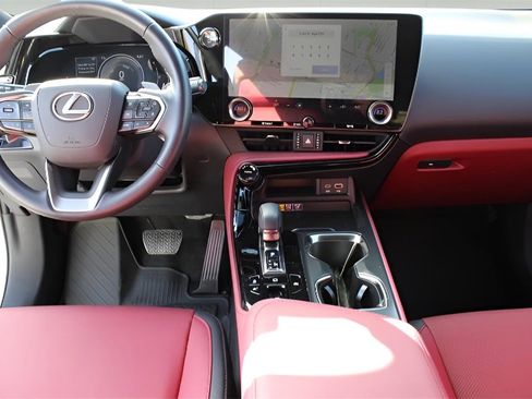 Used 2025 Lexus NX 350h AWD w/ Premium Package image 10