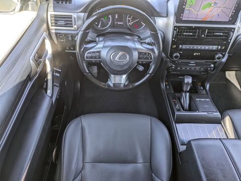 Used 2022 Lexus GX 460 Premium w/ Premium Package image 12