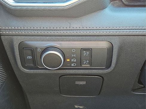 Used 2024 Ford Mustang Premium image 20