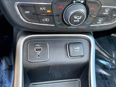 Used 2019 Jeep Compass Latitude w/ Popular Equipment Group image 23