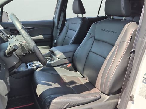 Used 2024 Honda Passport Black Edition image 10