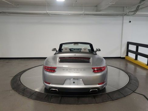 Used 2018 Porsche 911 Carrera image 7