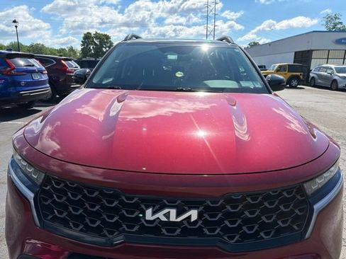 Used 2022 Kia Sorento S w/ Panoramic Sunroof Package AWD/4WD image 3