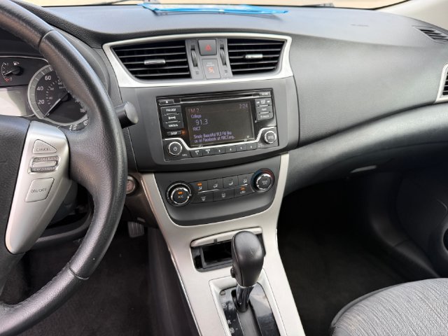 Used 2015 Nissan Sentra SV FWD image 16