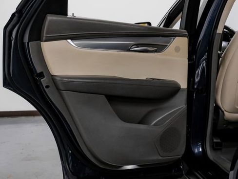 Used 2018 Cadillac XT5 Luxury w/ Driver Awareness Package image 46