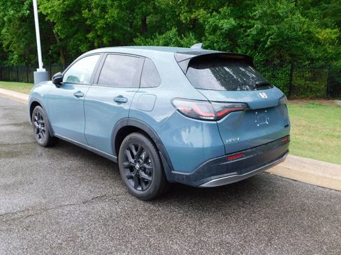Used 2024 Honda HR-V Sport image 3
