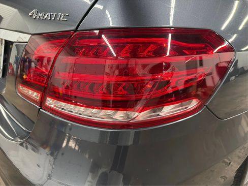 Used 2015 Mercedes-Benz E 400 4MATIC Sedan w/ Parking Assist Package image 45
