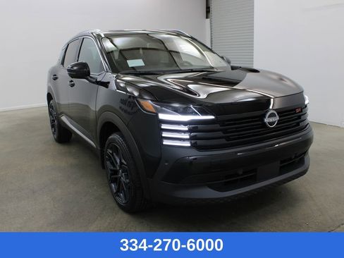 New 2026 Nissan Kicks SR w/ SR Premium Package image 5