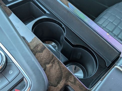 Certified 2023 Cadillac Escalade ESV Sport Platinum image 32