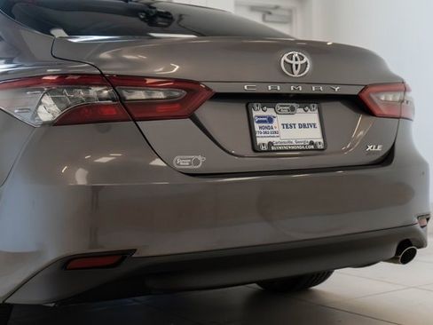 Used 2023 Toyota Camry XLE image 8