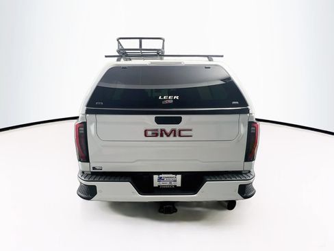 Certified 2024 GMC Sierra 2500 AT4 w/ AT4 Preferred Package AWD/4WD image 6