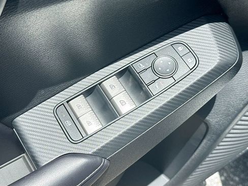 New 2026 Mitsubishi Outlander SE FWD image 18