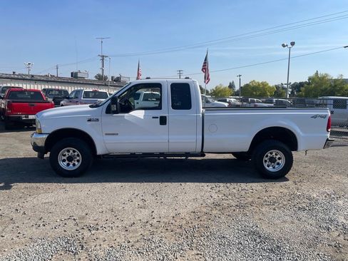 Used 2004 Ford F350 XLT image 5
