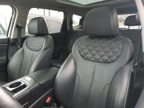 Used 2023 Hyundai Santa Fe Limited image 3