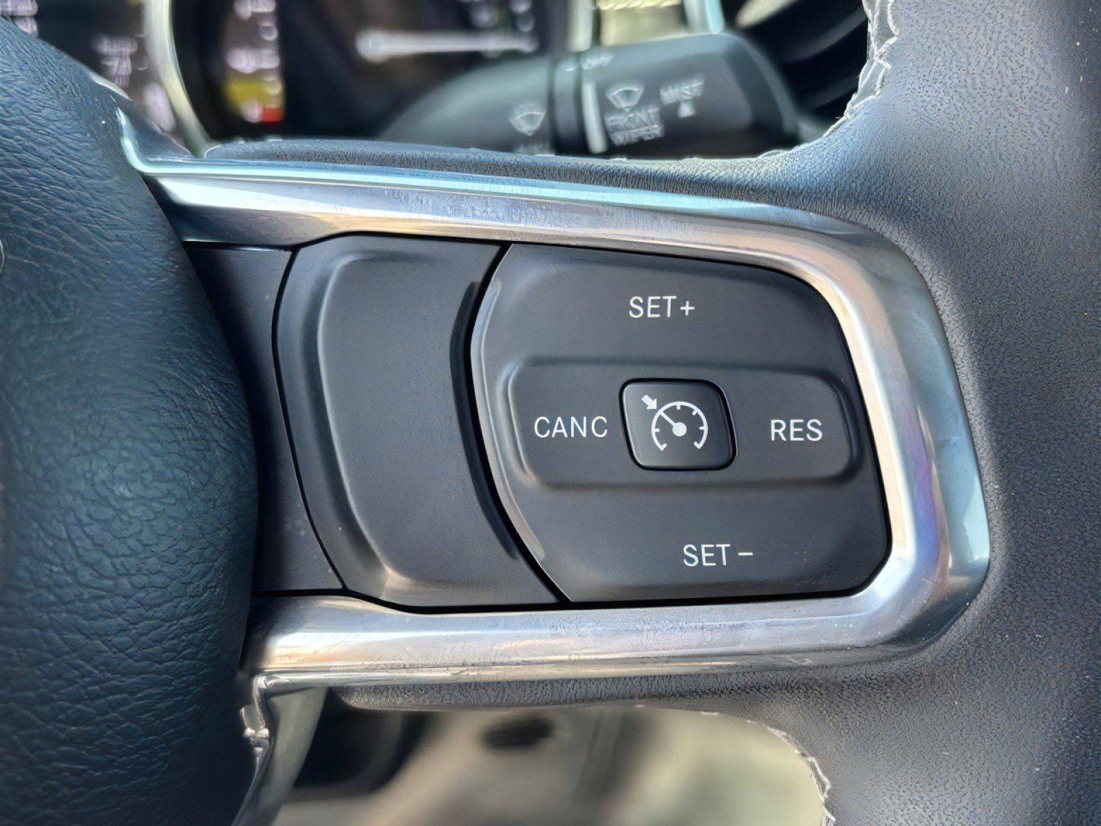 Used 2023 Jeep Wrangler Unlimited Sahara AWD/4WD image 23