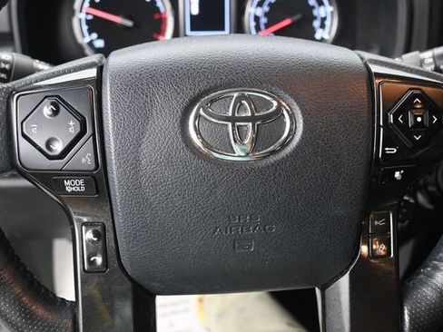 Used 2023 Toyota 4Runner TRD Off-Road Premium w/ Off Road Premium Plus Package AWD/4WD image 10