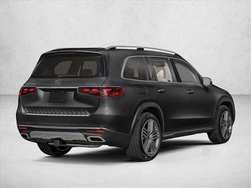 New 2026 Mercedes-Benz GLS 450 4MATIC image 2
