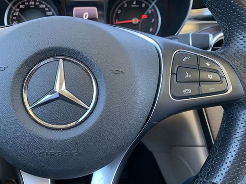 Used 2019 Mercedes-Benz GLC 300 4MATIC image 20