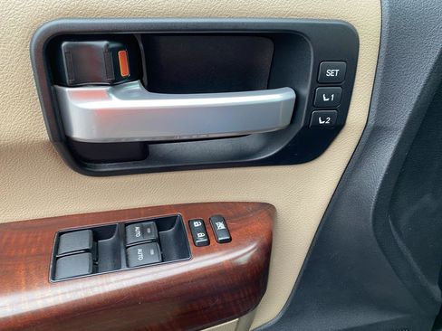 Used 2012 Toyota Sequoia Platinum image 16