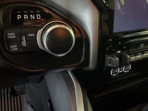 Used 2024 RAM 2500 Big Horn w/ Night Edition AWD/4WD image 18